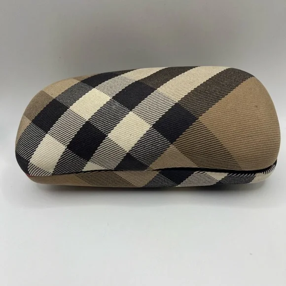 Authentic Burberry Sunglasses with Case & Cloth - Picture 8 of 8